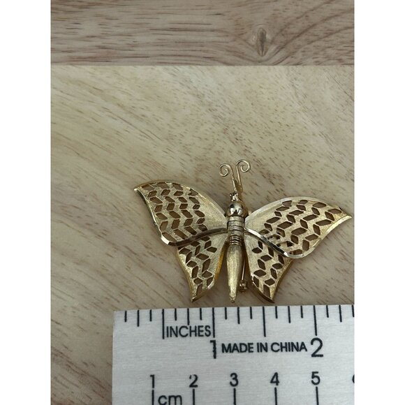 Vintage Coro Gold-Tone Butterfly Brooch With Movable Wings - Rare Jewelry Piece - Picture 3 of 4
